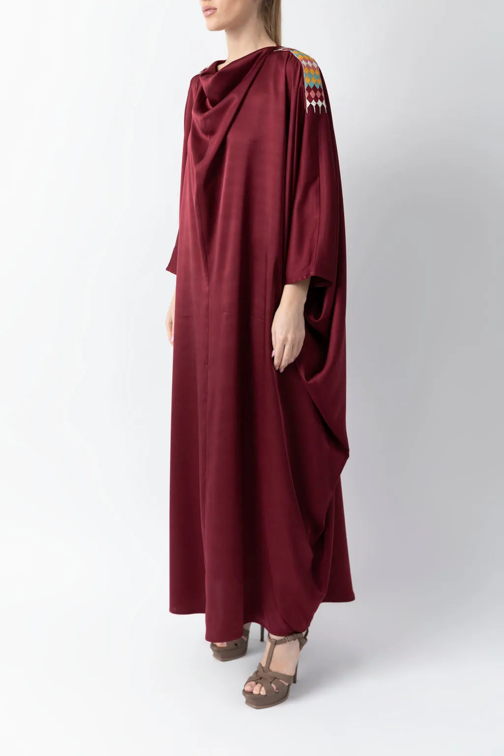 Sadu Art Inspired Embroidery Maroon Pure Silk Abaya WV2221