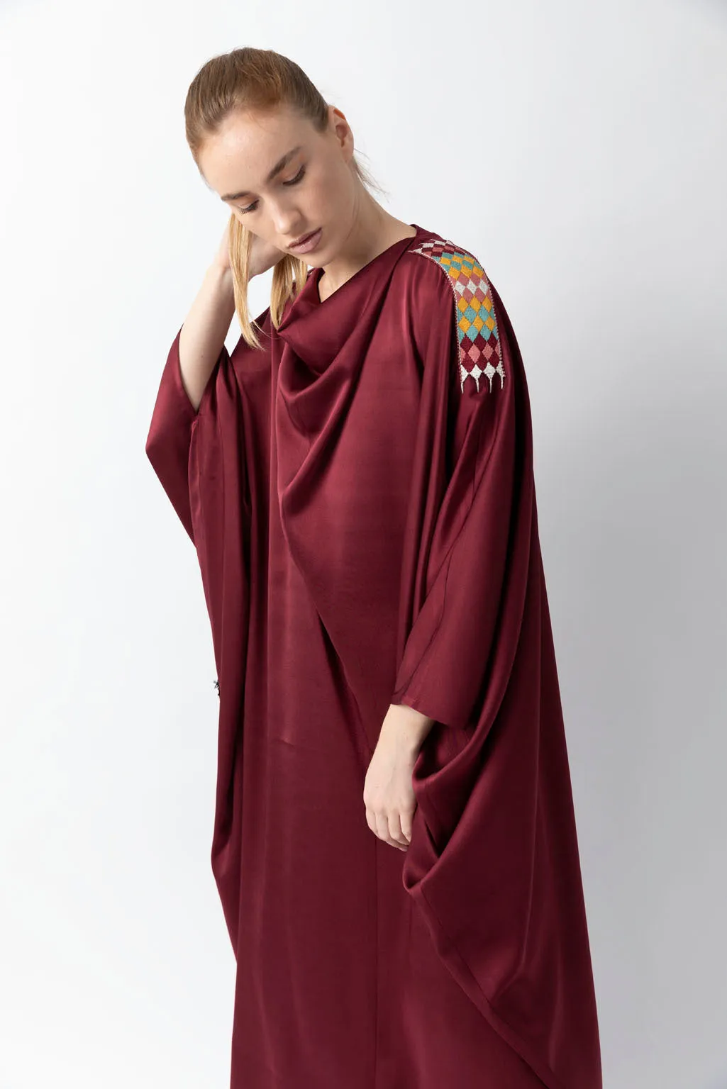 Sadu Art Inspired Embroidery Maroon Pure Silk Abaya WV2221