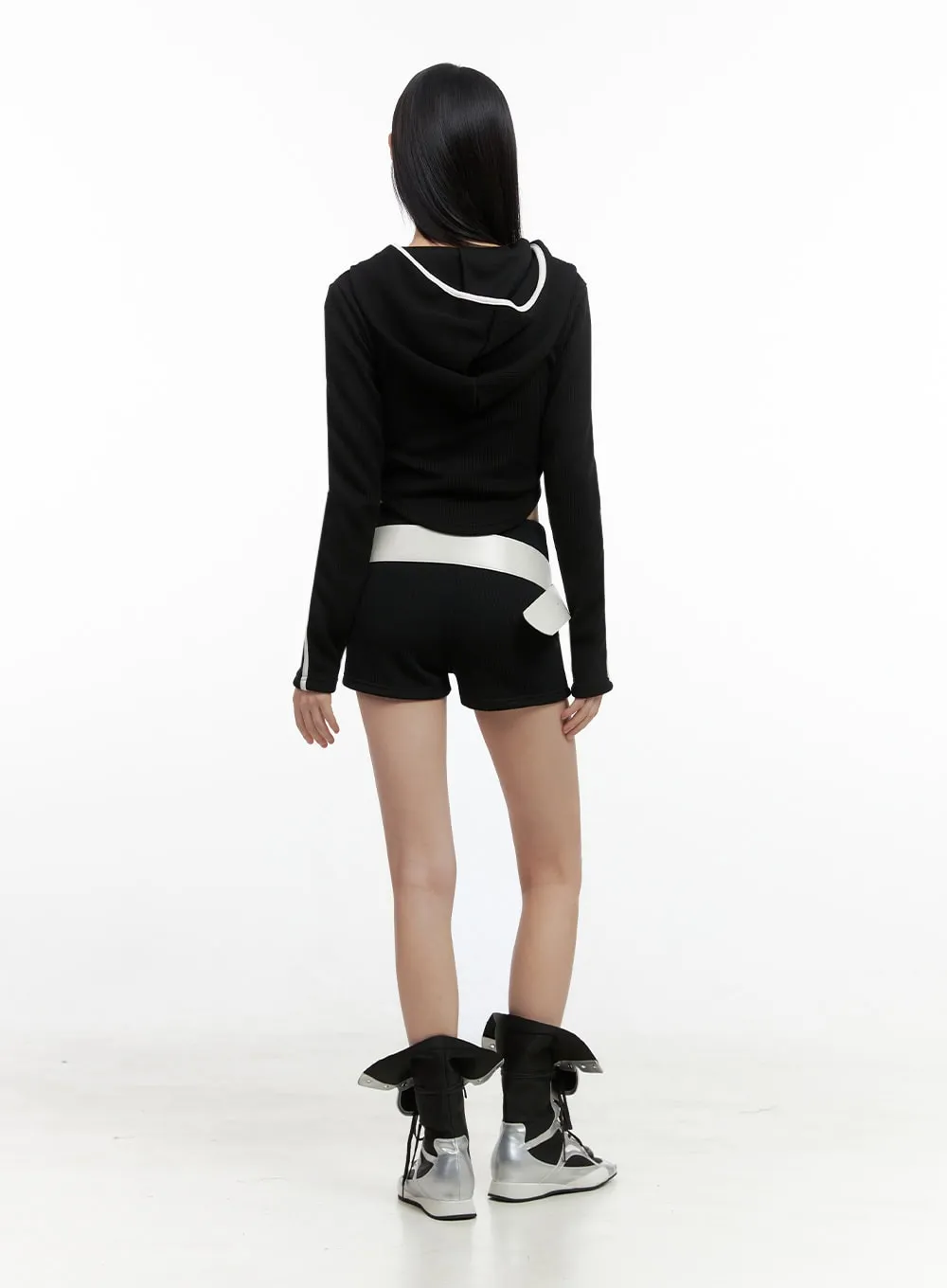 Solid Flex Slim Shorts IO430