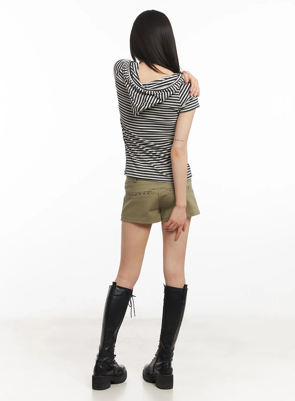 Studded Low Rise Shorts CA523
